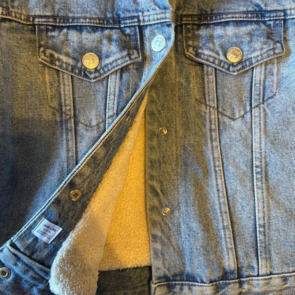 Zara Sherpa Lined Denim Jacket - Size Medium - Picture 5 of 9